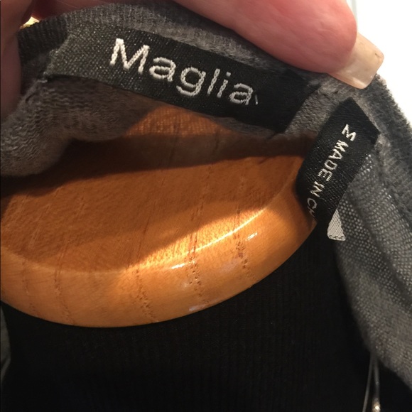 Maglia Grey Cardigan 🌸Size Medium - Picture 3 of 3